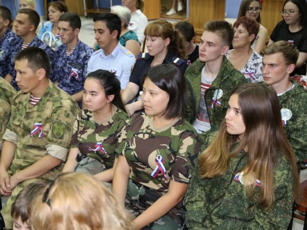 Студенты колледжа АГУ отпраздновали День России в музее