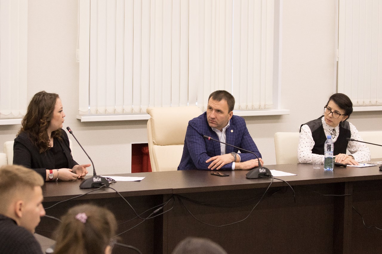 Студенты Астраханского госуниверситета стали учредителями национального совета