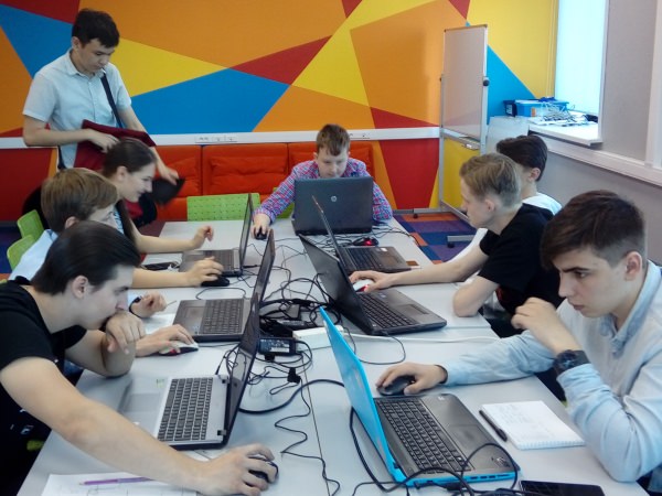 Всемирные инженерные игры представлены в АГУ на интенсиве Университет НТИ «20.35»