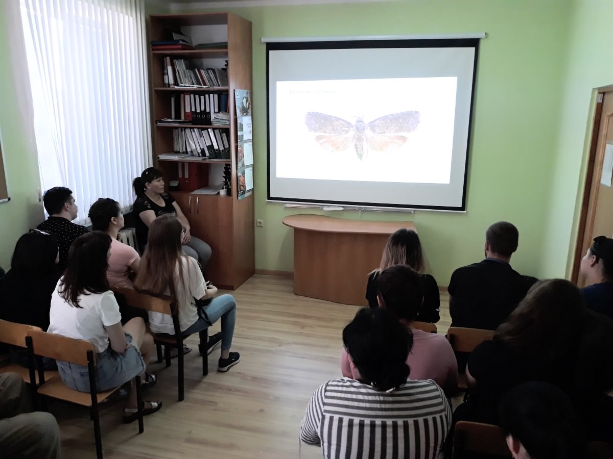 Студенты Астраханского госуниверситета посетили мастер-класс по защите растений