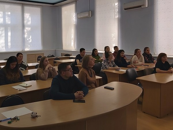 В Астраханском госуниверситете обсудили подготовку специалистов в области химии