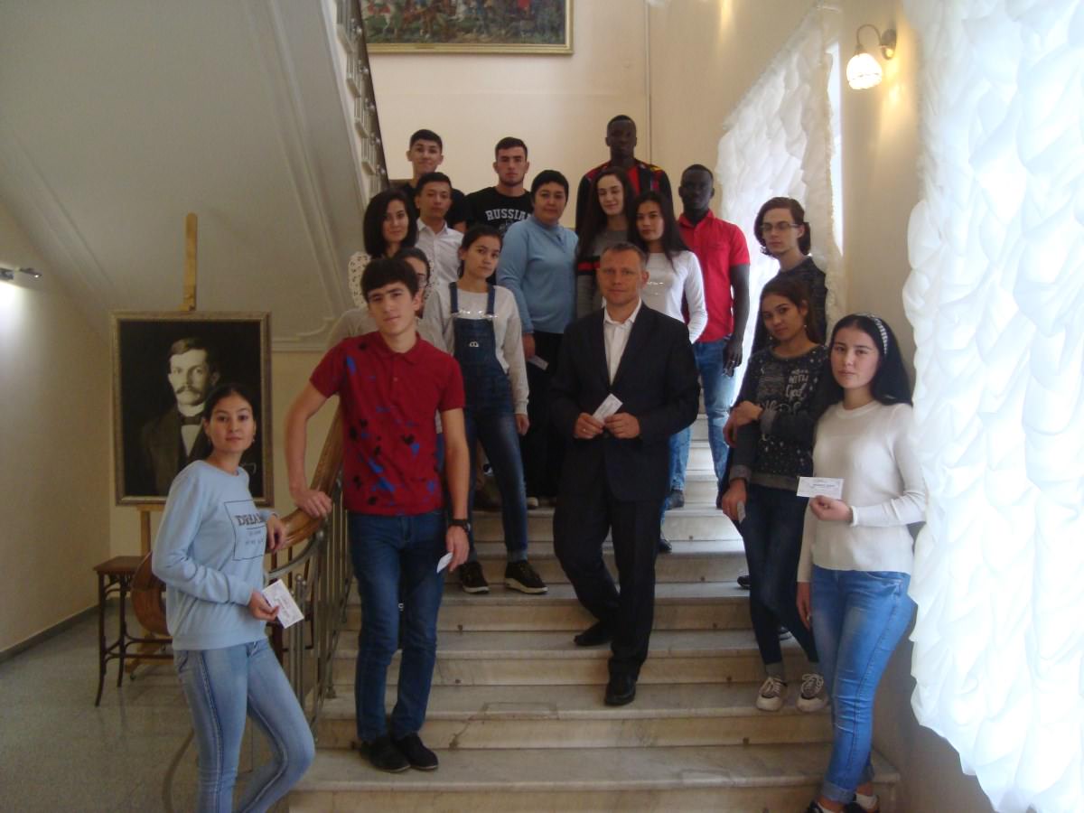 Астраханский госуниверситет помогает адаптации зарубежных студентов