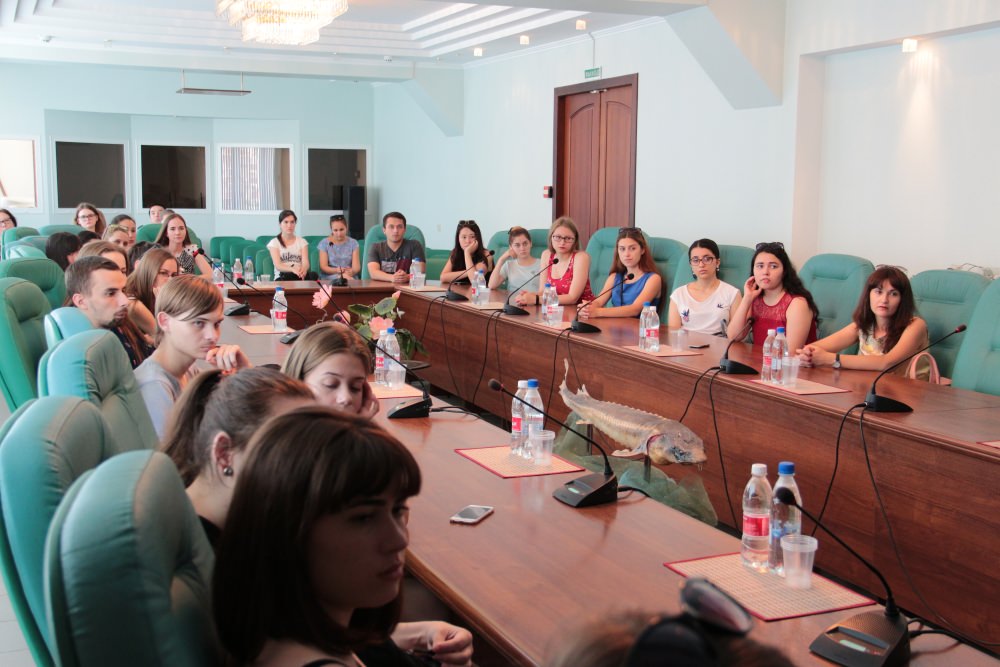 Студенты АГУ приняли участие в Дне открытых дверей КаспНИРХ