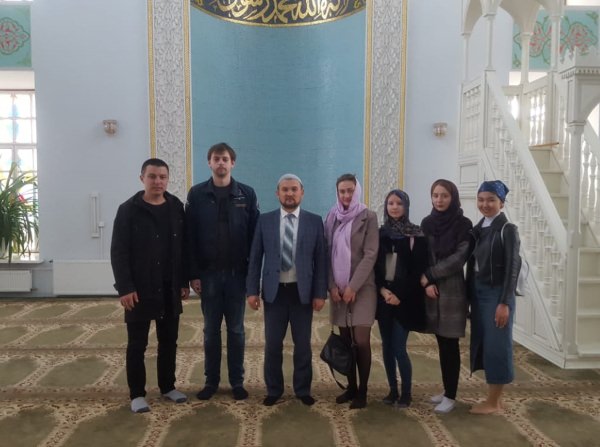 Студенты Астраханского госуниверситета узнали о традициях и обычаях в исламе