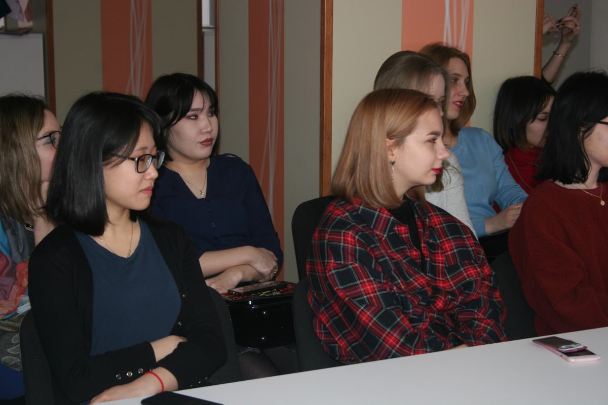 Выпускник АГУ рассказал молодым коллегам о Китае и высоких технологиях в переводе
