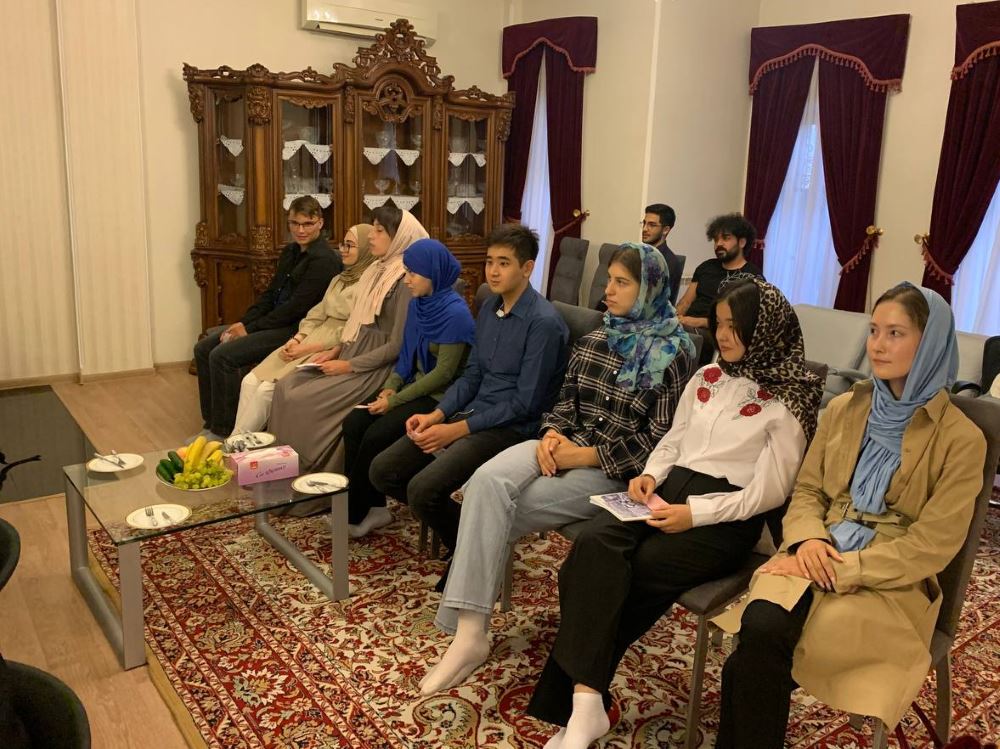 Студенты АГУ посетили торжественный приём в иранском консульстве