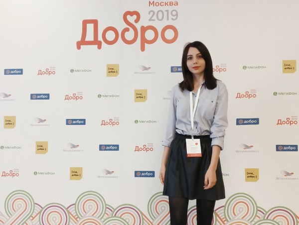 Студентка Астраханского госуниверситета пообщалась с Митей Алешковским