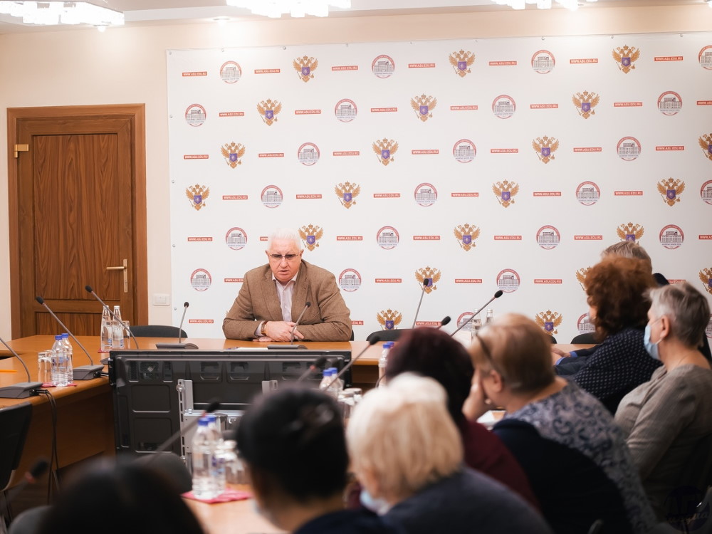 Камызякские учителя впечатлены образовательными возможностями АГУ