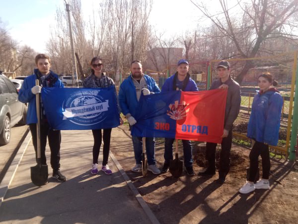 АГУ инициировал эколого-патриотическую акцию «Сирень Победы»