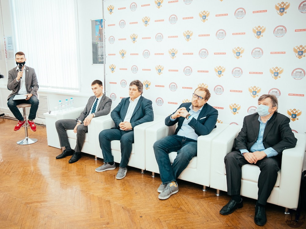 В Астраханском госуниверситете впервые прошли Data DebatЫ