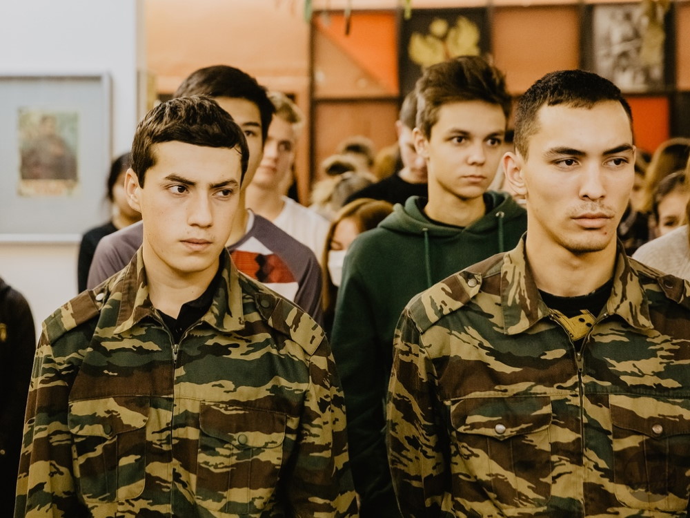 ФСБ России объявляет набор студентов на военную службу по контракту