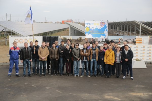 Студенты ФТФ посетили первую в регионе солнечную электростанцию
