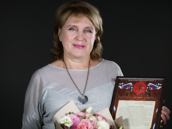 Завкафедрой журналистики АГУ получила награду Союза журналистов России