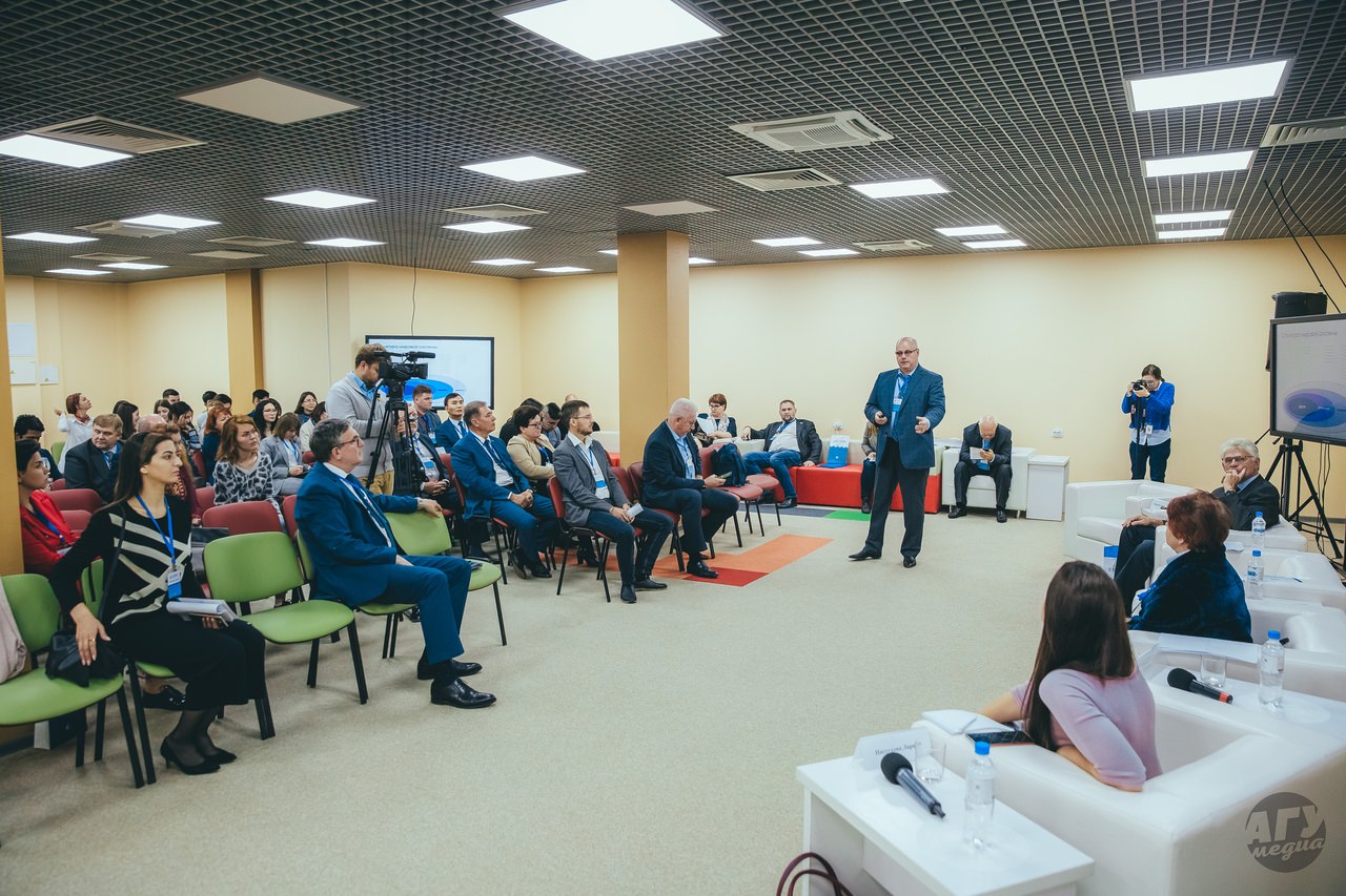 Астраханский госуниверситет принимает представителей городов-побратимов Прикаспия