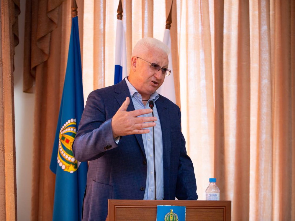 Konstantin Markelov Speaks at City Duma Meeting