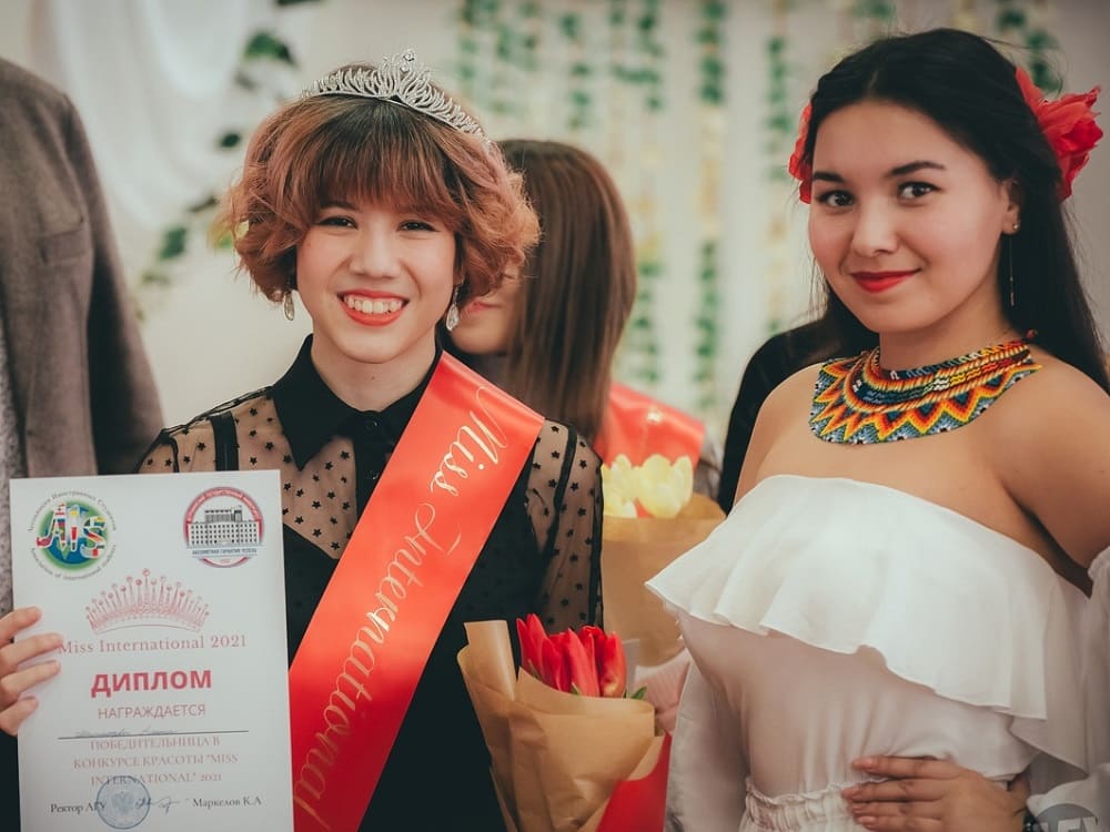 Конкурс красоты в АГУ выиграла представительница Азербайджана