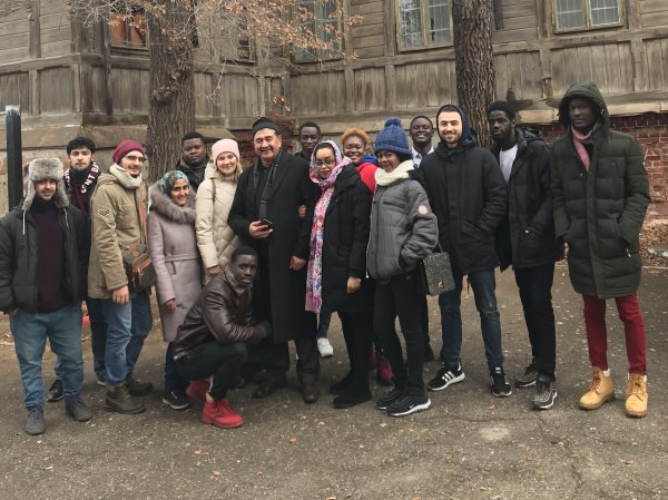 Иностранные студенты АГУ совершают предпраздничные экскурсии