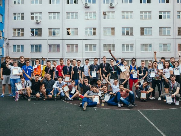 В Астраханском госуниверситете определили лучших футболистов и волейболистов