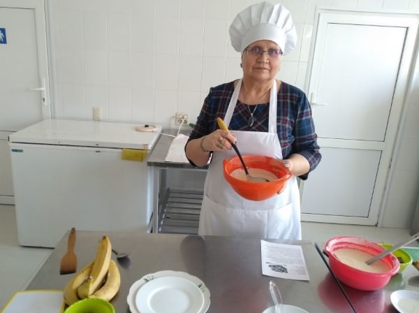 В Астраханском госуниверситете учат готовить лакомства для праздников и будней