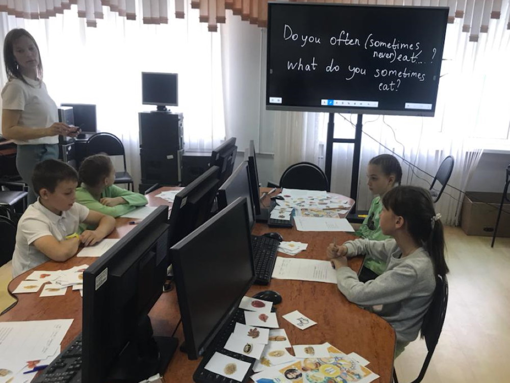 Интерактивное занятие по английскому языку для школьников состоялось в АГУ