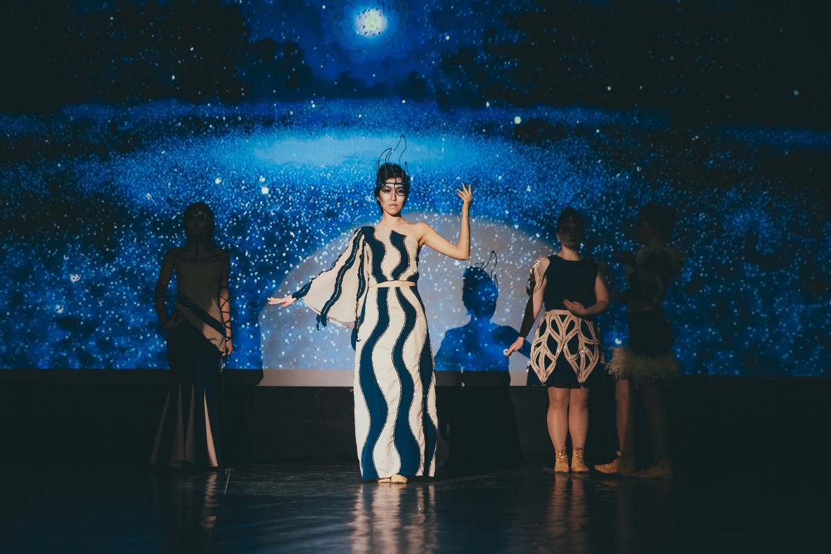 В Астраханском госуниверситете работает студенческий театр мод