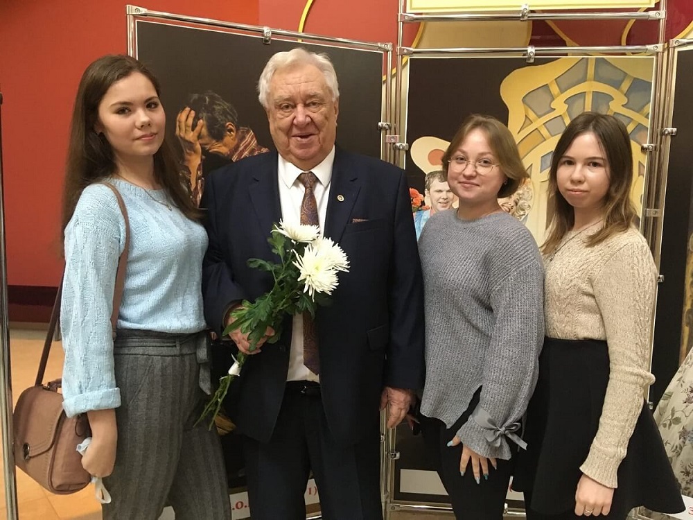 Студенты-журналисты АГУ побывали на творческой встрече с Юрием Кочетковым