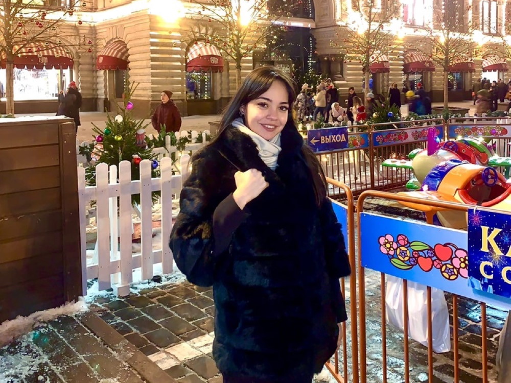 Для чего нужны каникулы: Лия Кусалиева погуляет по Владивостоку