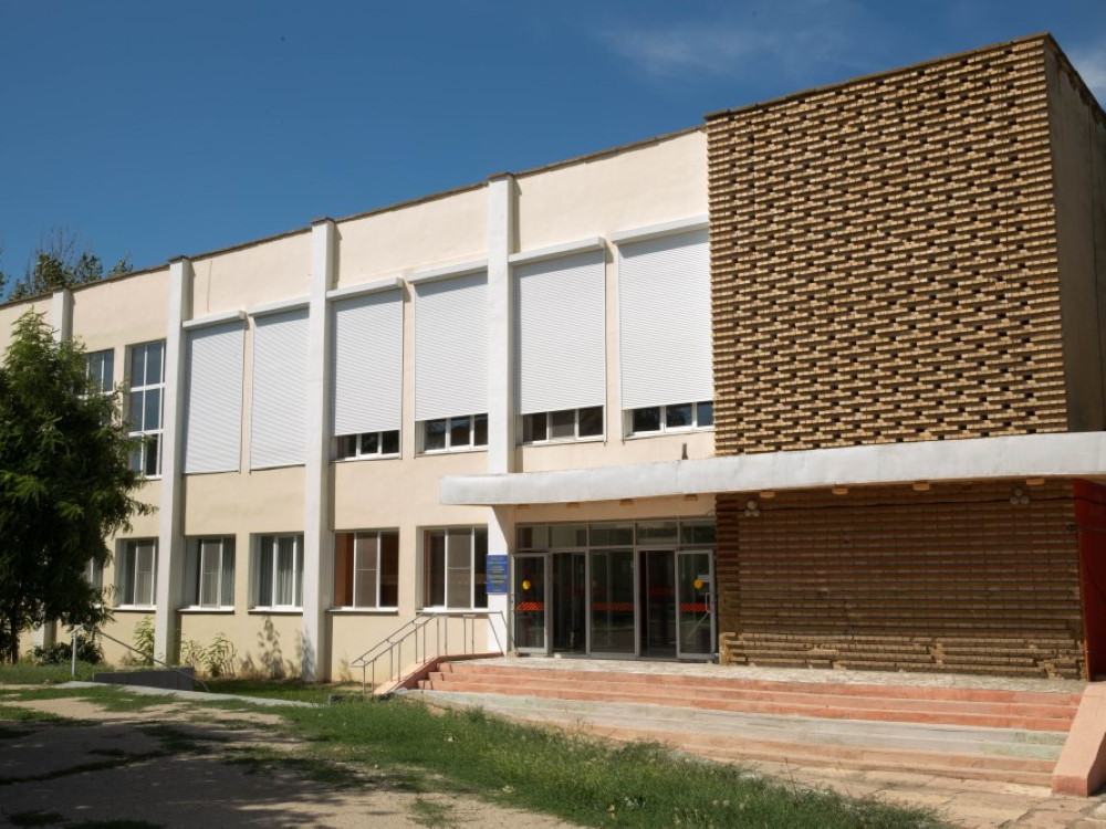 Колледж Астраханского госуниверситета приглашает одиннадцатиклассников
