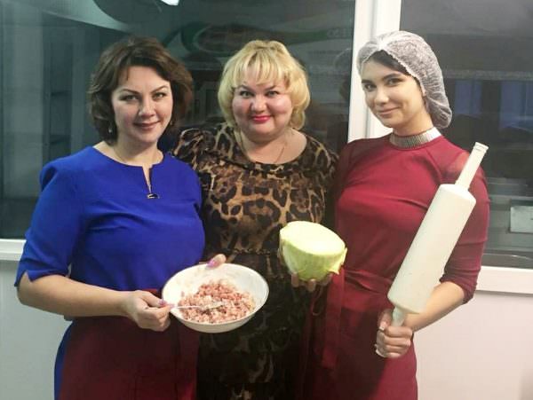 Капустный пирог и не только: в АГУ прошёл кулинарный мастер-класс