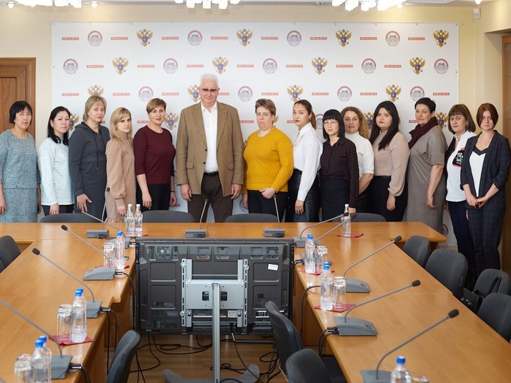 Ректор АГУ встретился с представителями школ Астраханской области