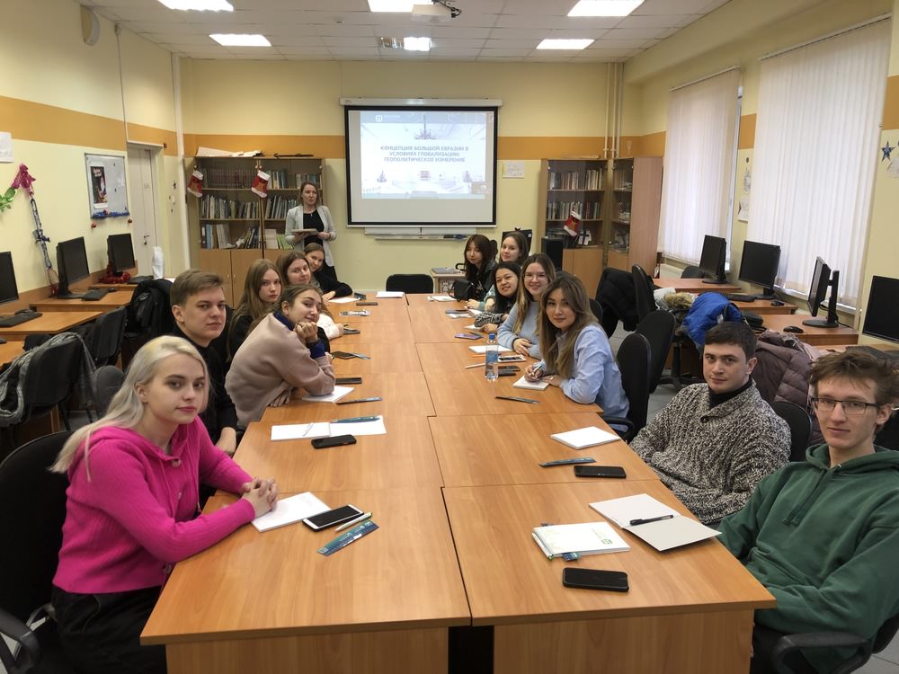 Студенты исторического факультета АГУ стали участниками зимней школы