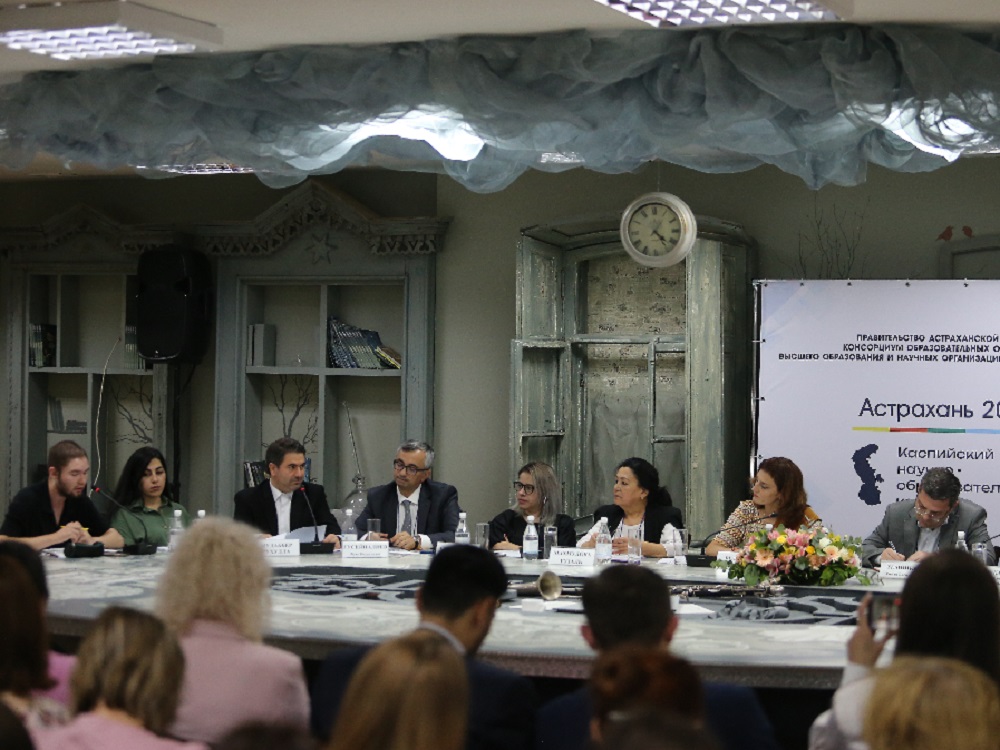 Журналисты прикаспийских государств на форуме «Каспий 2023» предложили решения по созданию единого коммуникационного пространства