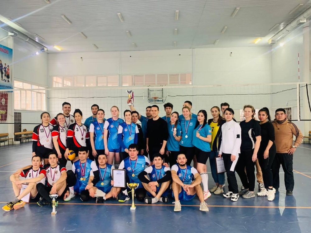 Сборная команда АГУ стала победителем открытого районного турнира по волейболу