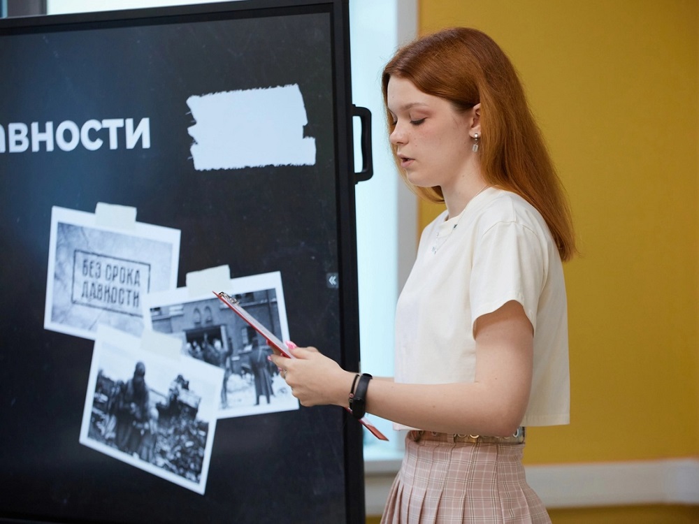 Студенты АГУ защищают интерактивные проекты по истории России 
