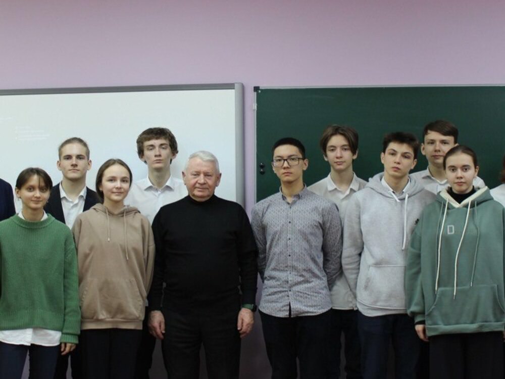 Преподаватели АГУ провели лекции в Астраханском техническом лицее